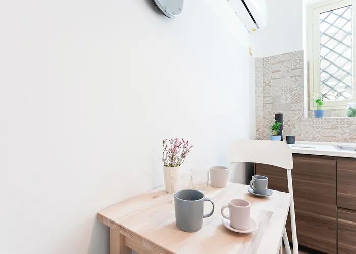 Guesthost - Center 아파트 *